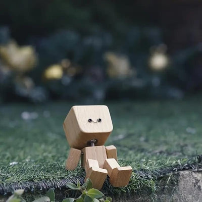 Charming Little Wooden Figure That Sways with 12PCS Magnetic Expressions (Premium Quality)