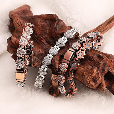 ⏳Time-Limited Special⏰Women's Dazzling Heart-Shaped Magnetic Copper Bracelets (Premium Quality)